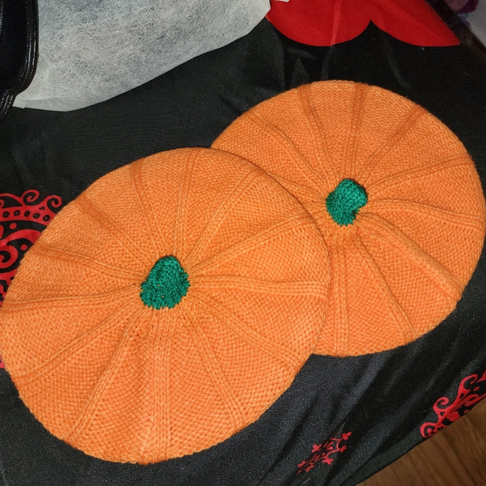 Children's Kids size pumpkin beret